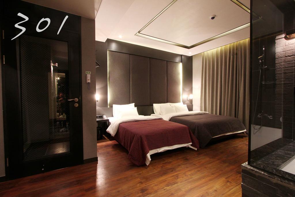 2 Heaven Hotel Lotte Waterpark Gimhae Eksteriør bilde