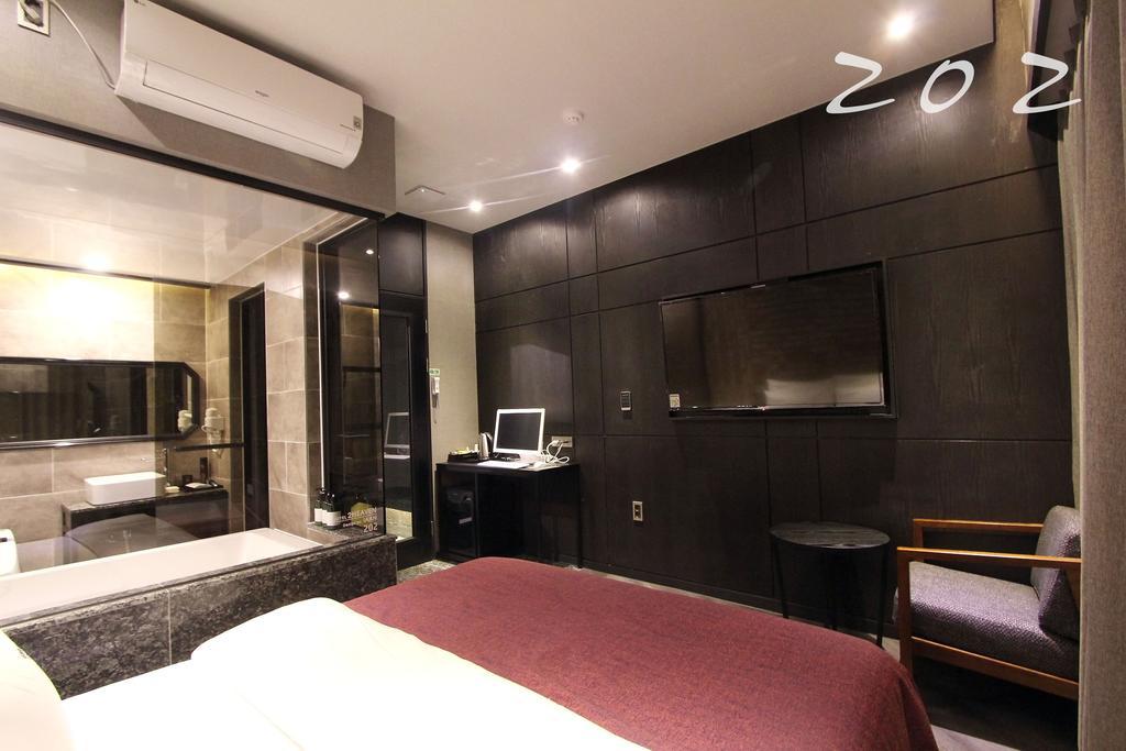 2 Heaven Hotel Lotte Waterpark Gimhae Eksteriør bilde