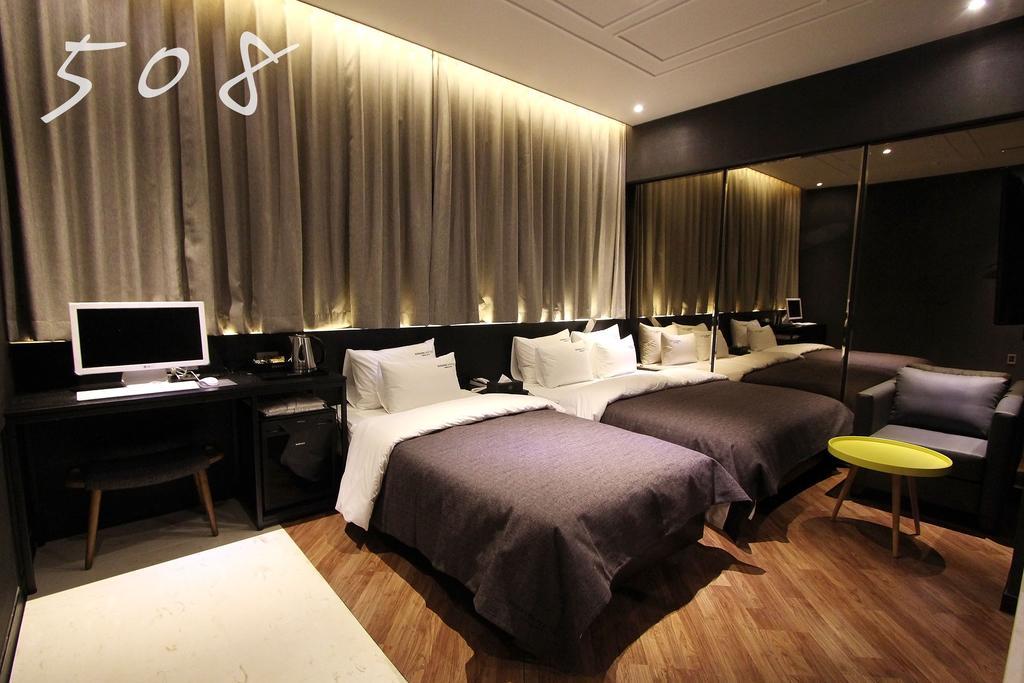 2 Heaven Hotel Lotte Waterpark Gimhae Eksteriør bilde